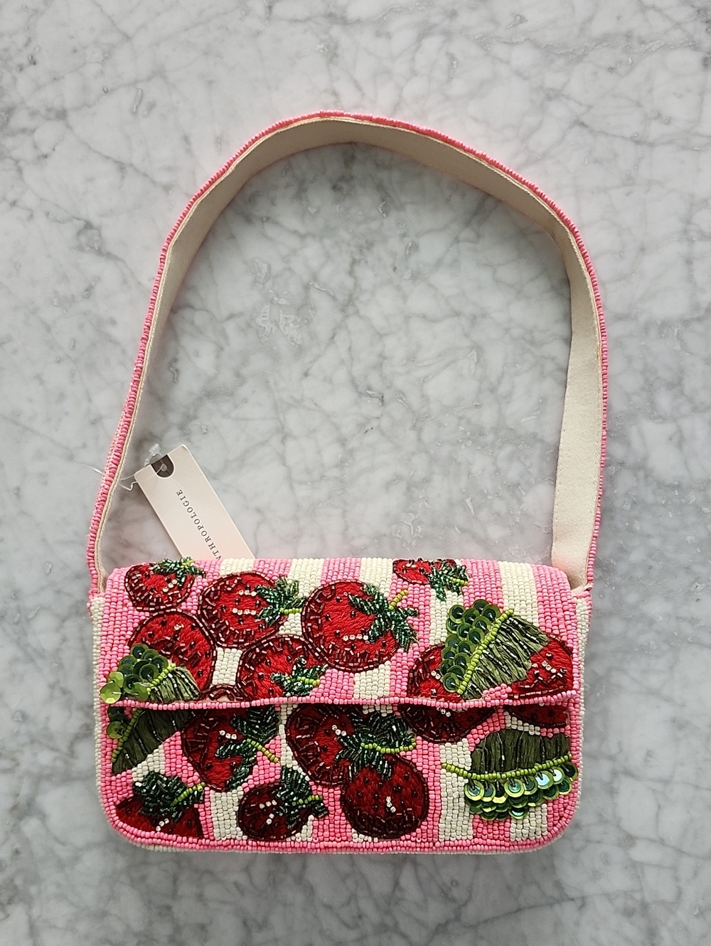 ๐ผ NWT Anthropologie Fiona strawberry beaded purse - Picture 5 of 5